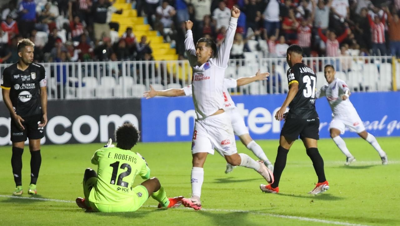 Olimpia receta goleada al CAI de Panamá en la Copa Centroamericana