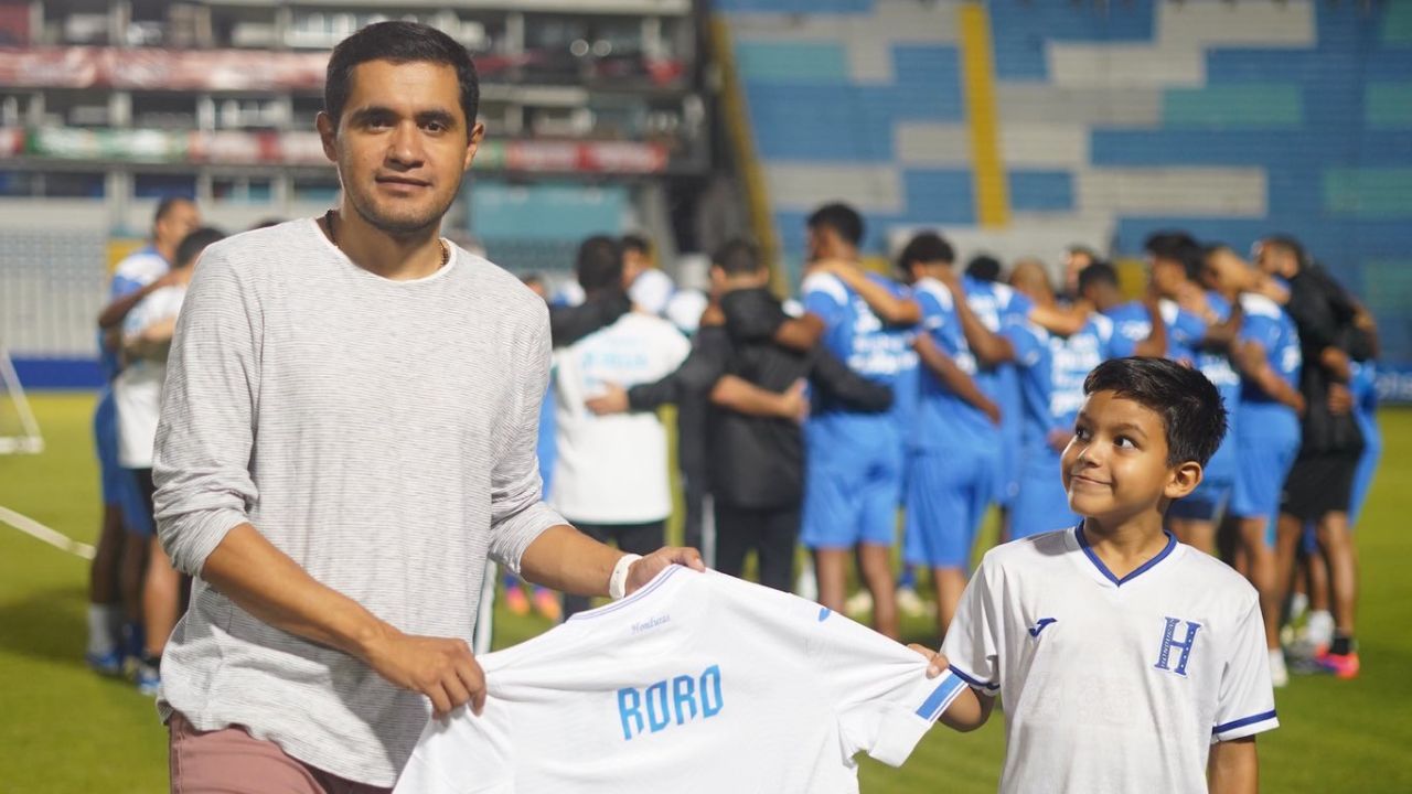 Roger Rojas, invitado especial a los entrenamientos de Honduras