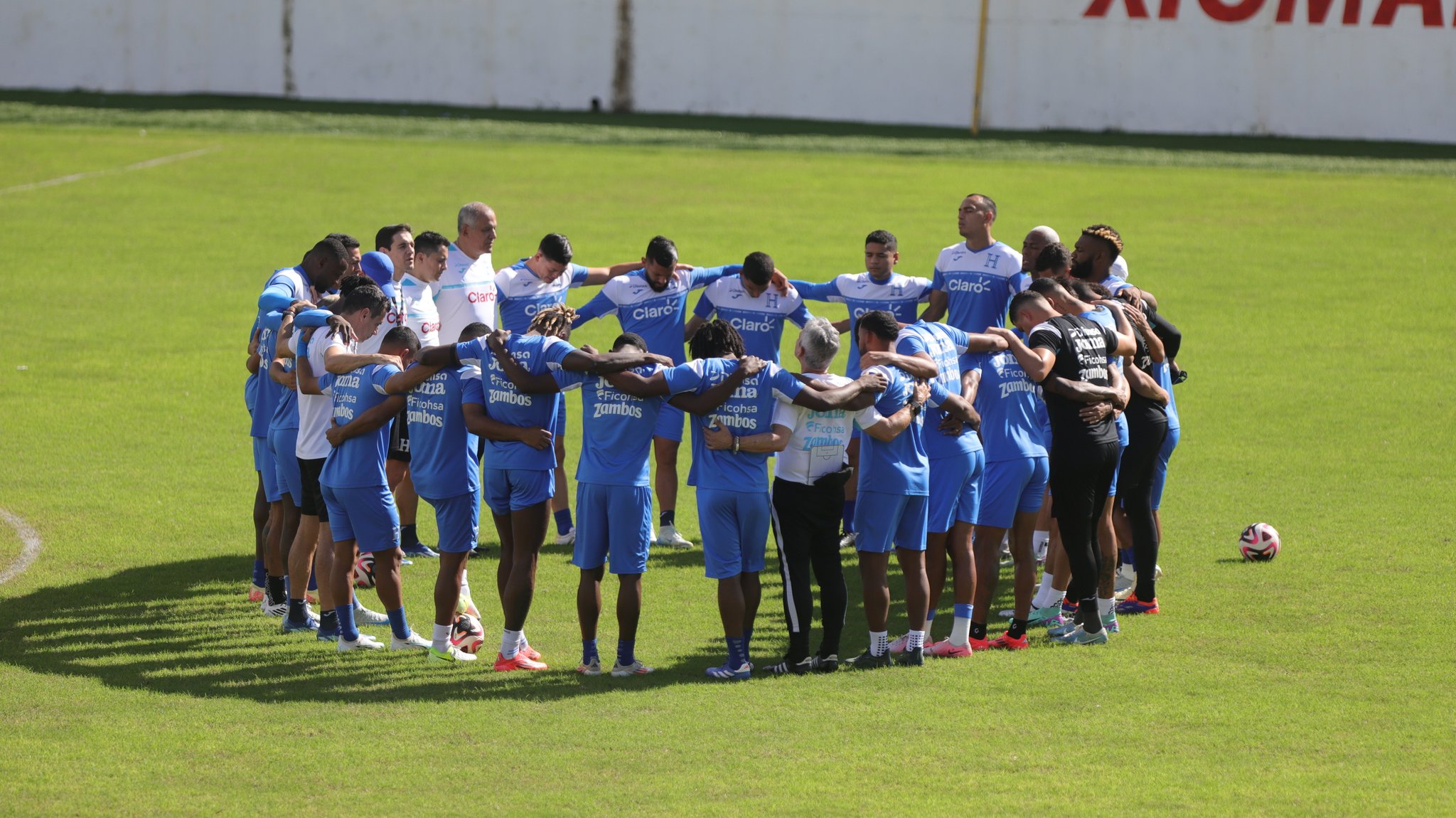 Honduras realiza último entrenamiento previo a su viaje a Toluca