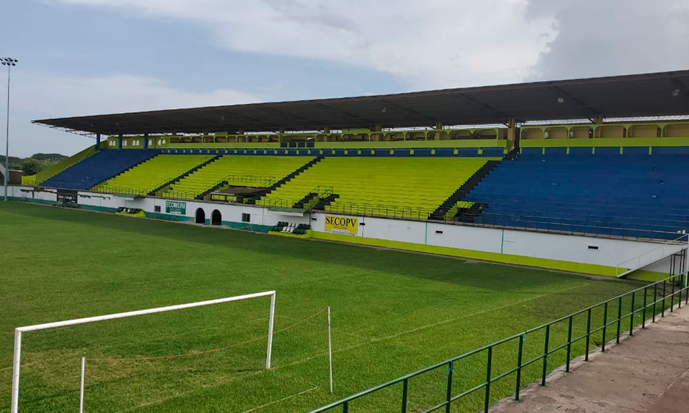 Estadio Juan Ramón Brevé será remodelado con grama híbrida