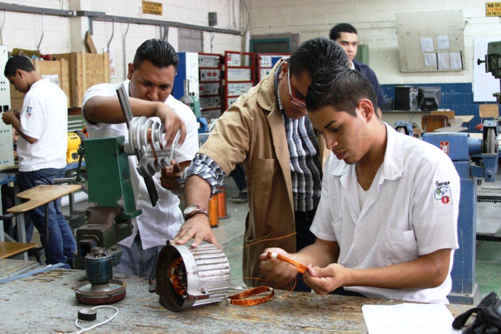 INFOP abre sus cursos en línea para todos los hondureños este 2025