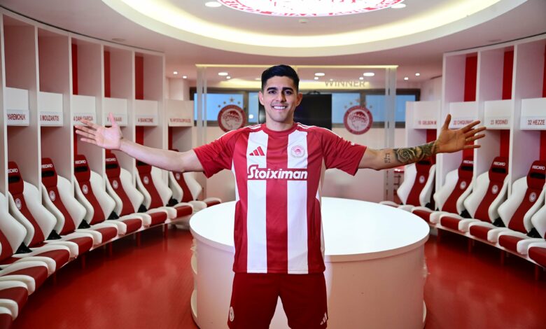 Olympiacos de Grecia presenta al hondureño Luis Palma