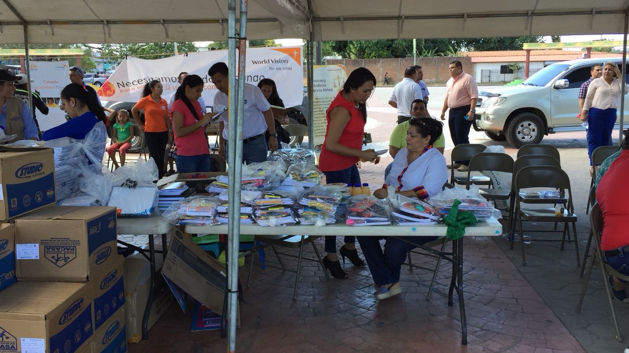 Organizan feria en Choluteca para recolectar cuadernos y apoyar a estudiantes