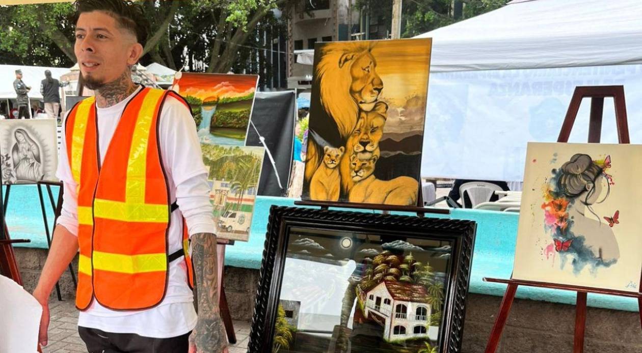 Privados de libertad expusieron sus trabajos en la Plaza Central